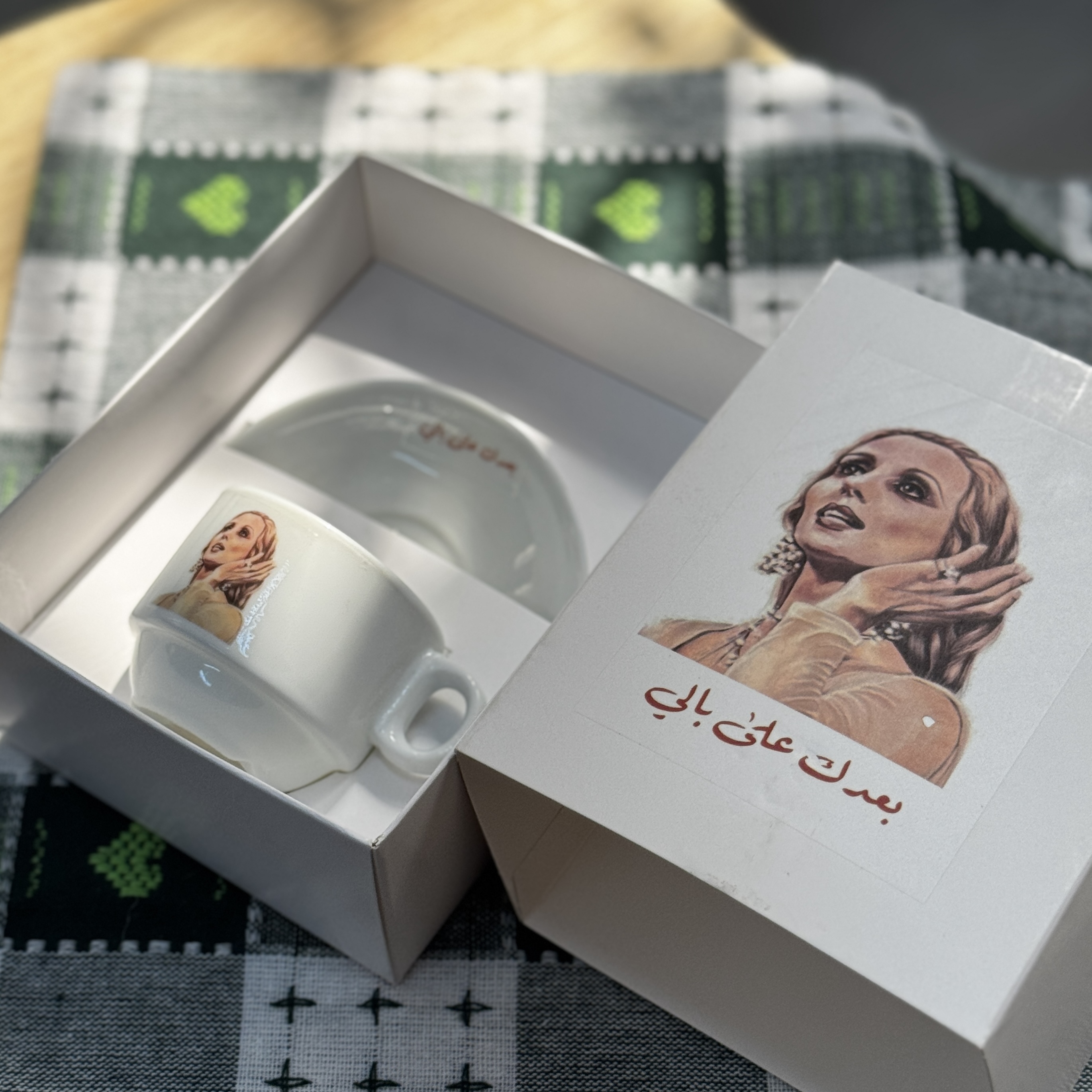 بوكس فنجان القهوه