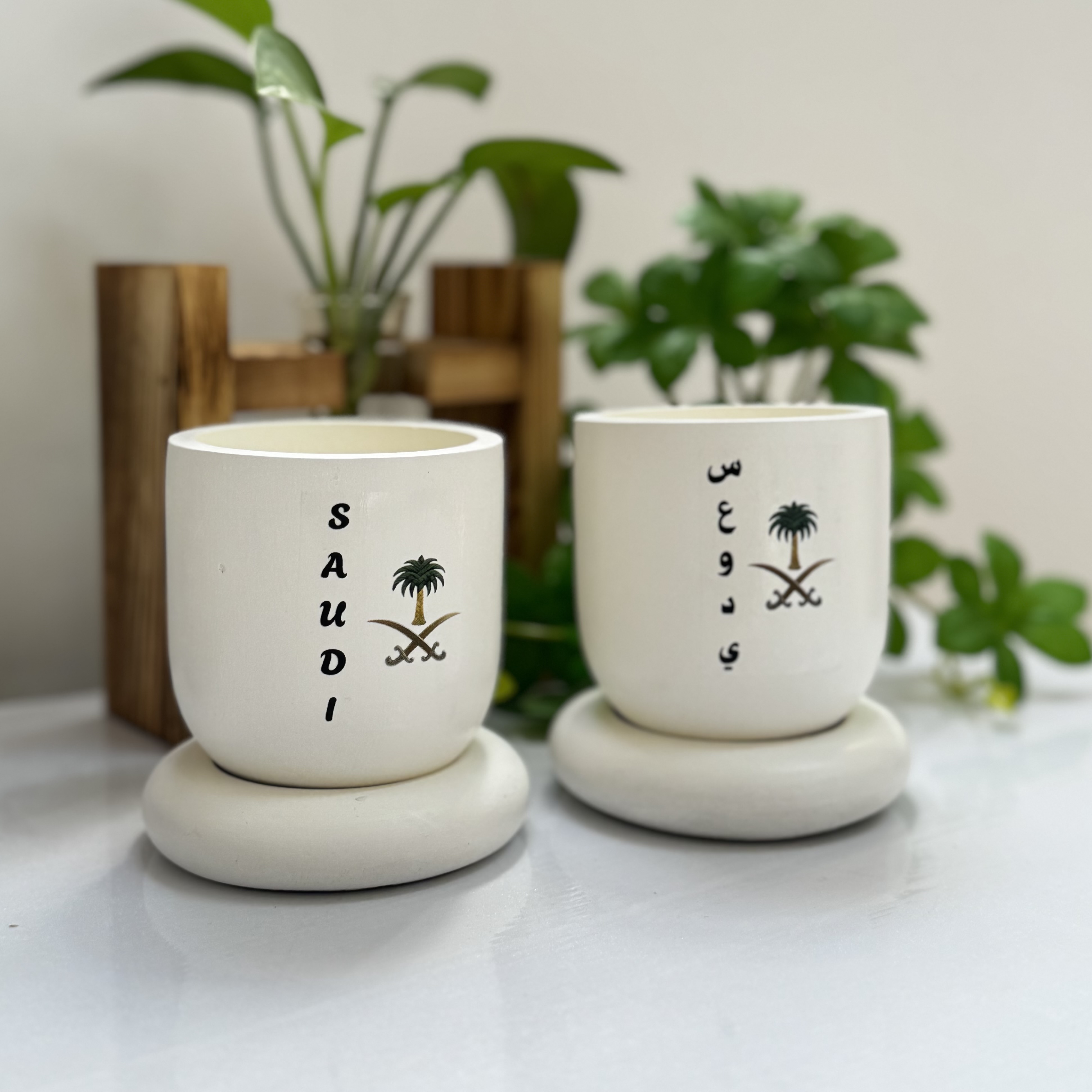 كوب مع قاعده